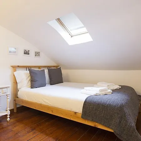 Flh Bairro Alto Low Cost Rooftop * Lisbona
