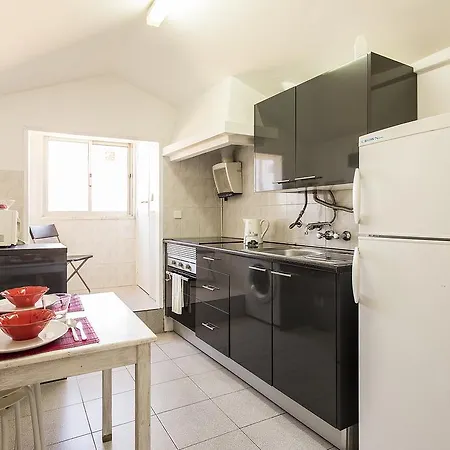 Flh Bairro Alto Low Cost Rooftop Lejlighed